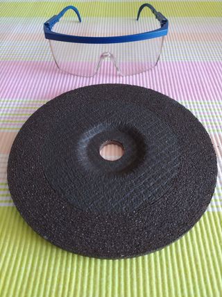 PIEDRA PARA DESBASTE Y GAFAS DE PROTE