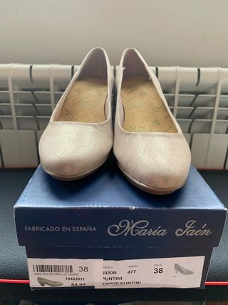 Zapatos de salón beige