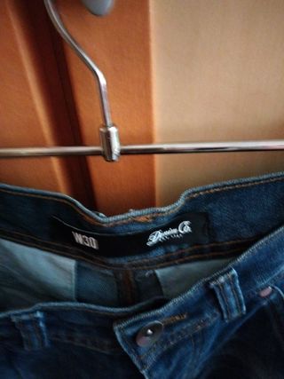 Bermuda hombre talla W30