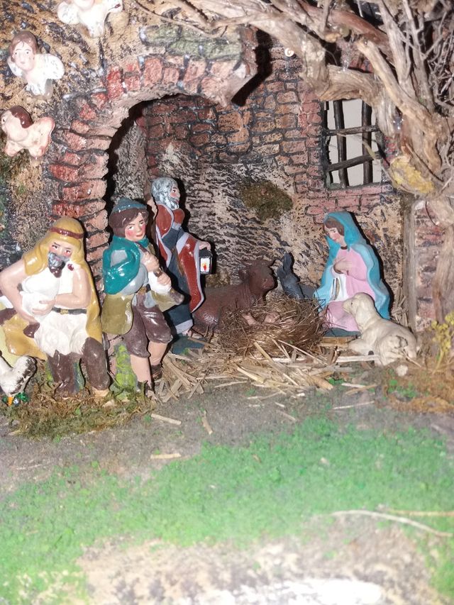 Presepe con pastori in terracotta