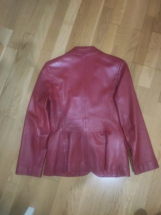 Chaqueta de piel chica