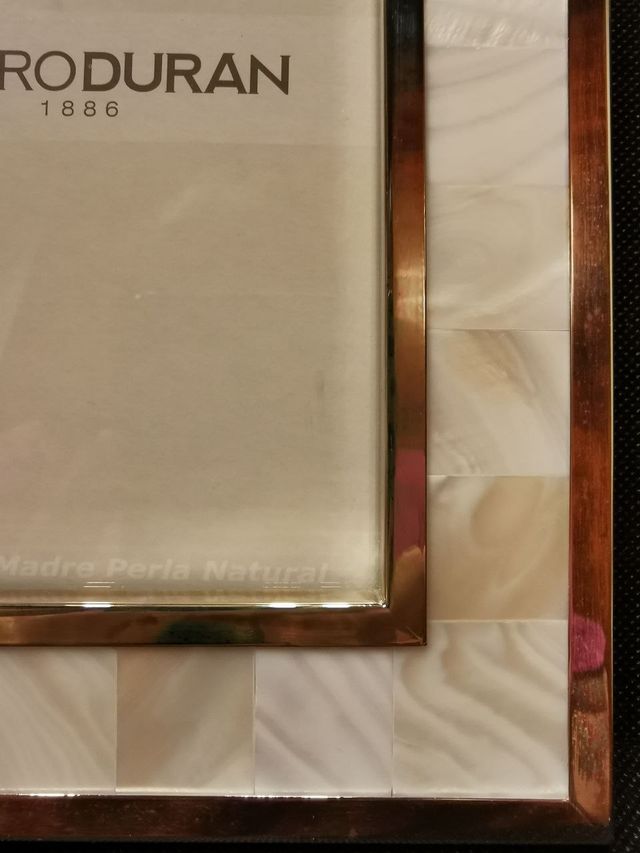 MARCO PLATEADO Y NACAR DE  PEDRO DURÁN