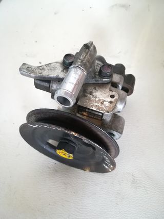 Bomba dirección Hyundai coupe elantra accent