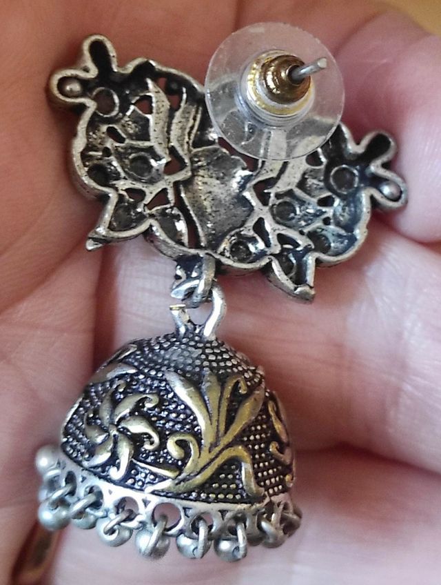 Orecchini indiani a forma di pavone