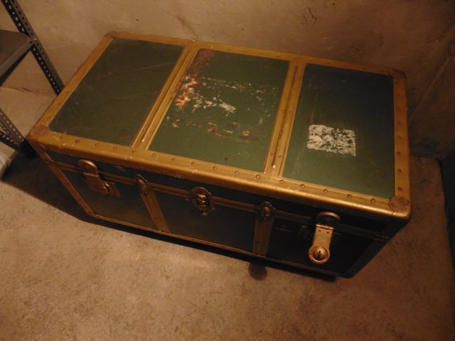 Baule vintage anni’70 (in legno e lamiera) 