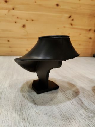 Expositor de collares.