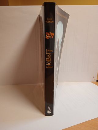 EL HOBBIT de J.R.R. TOLKIEN (Novela)