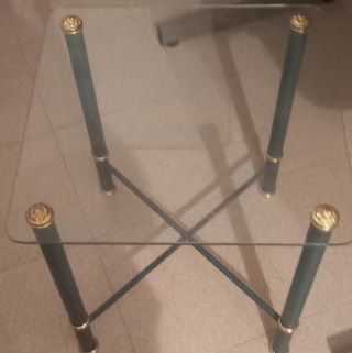 Mesita auxiliar.Completamente nueva.Cristal