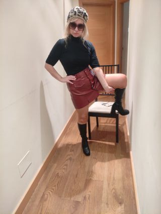 Short falda piel sintética