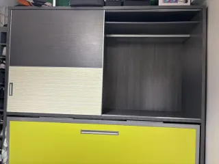 Cama abatible con armario