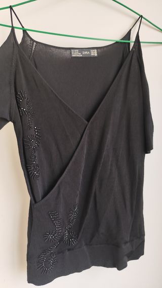 Top negro pedrería de punto de seda