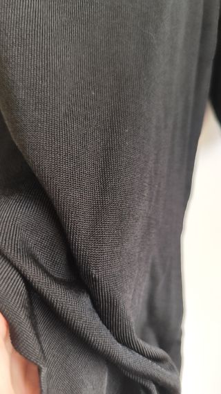 Top negro pedrería de punto de seda