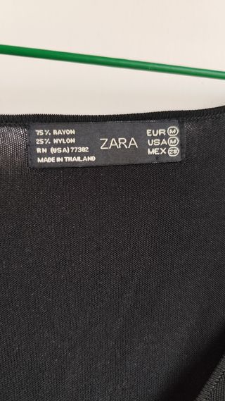 Top negro pedrería de punto de seda