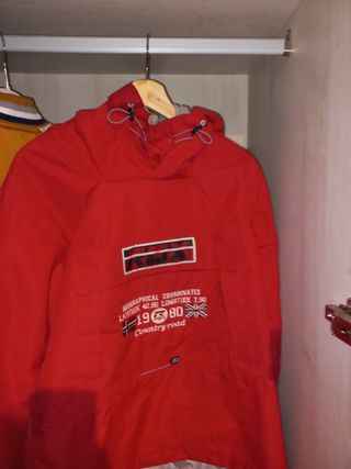 cazadora/anorak ROX rojo