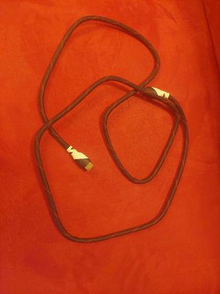 Xbox One con Mandos y Cables