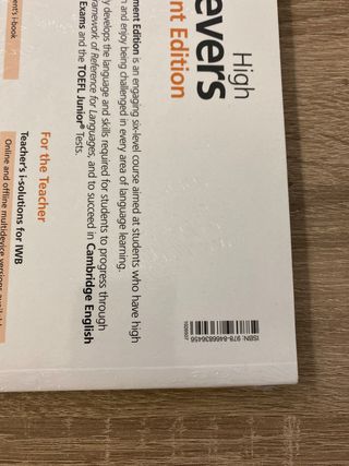 Libro de Inglés Achievers B1 Nuevo a estrenar 