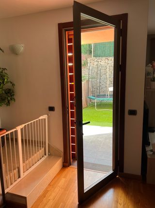 Puerta aluminio doble cristal