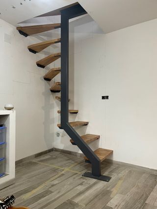 escaleras a medida metal i madera