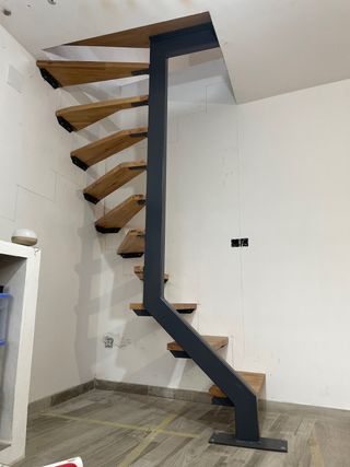 escaleras a medida metal i madera