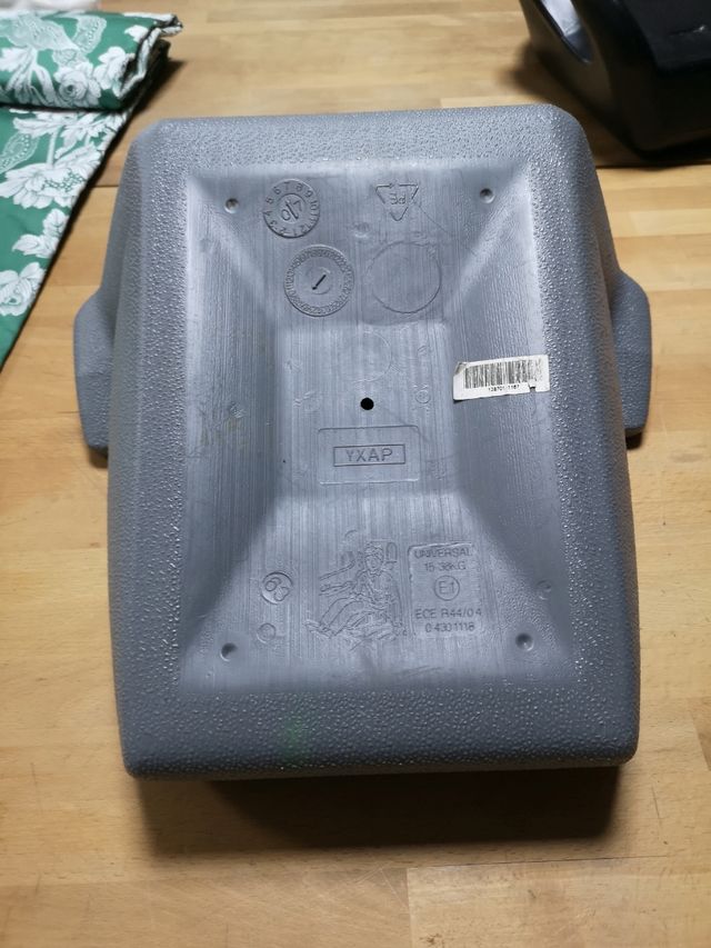 Seggiolino auto per bambini 2 Elevations x 15€!!