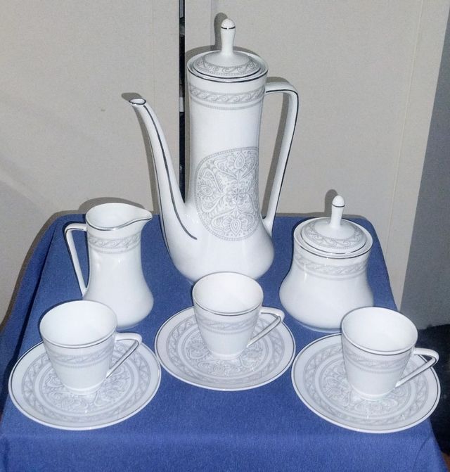 Juego de café tu y yo más otro servicio