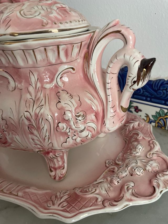 Sopera vintage de porcelana