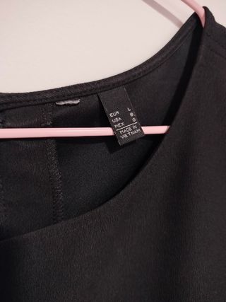 Blusa negra de Zara