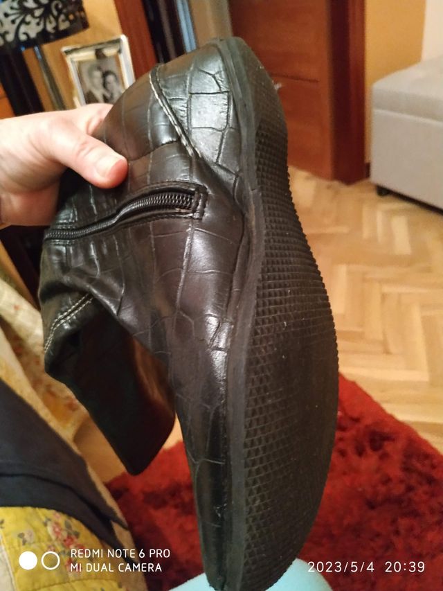 Botas negras con poco tacon