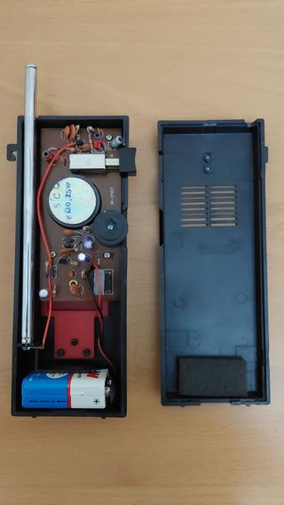 Walkie talkie Mascot