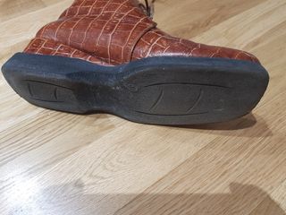 Botines de piel marrón