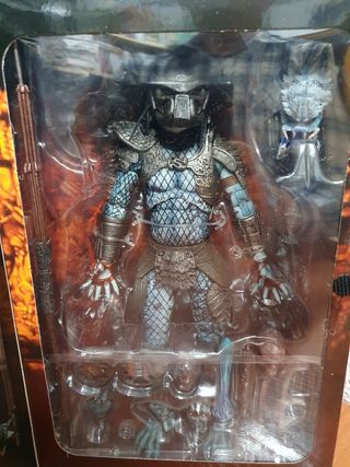 Figura Predator Ultimate Warrior NECA