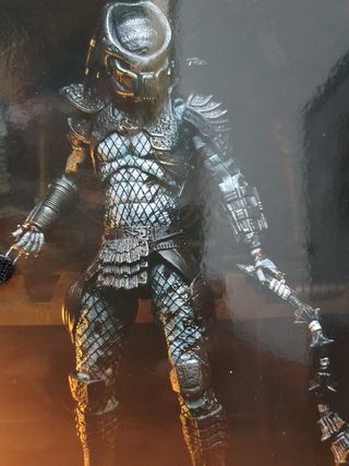 Figura Predator Ultimate Warrior NECA