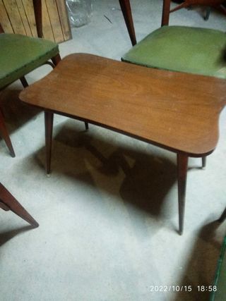 !Oportunidad! Mesa y 4 sillones antiguos
