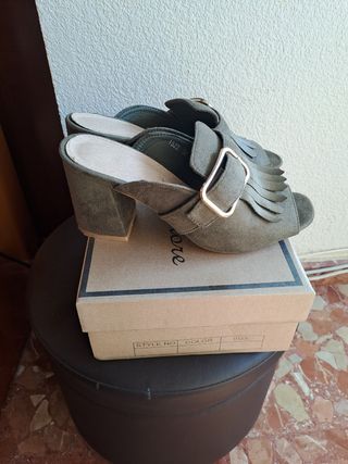 Zapatos verdes militar