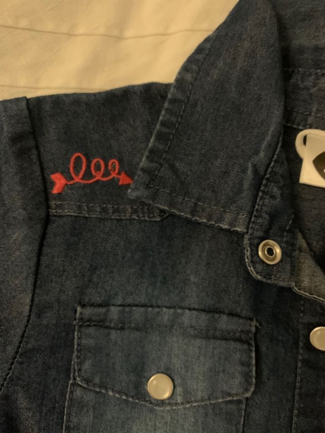 camisa vaquera niño/ niña nueva T 4