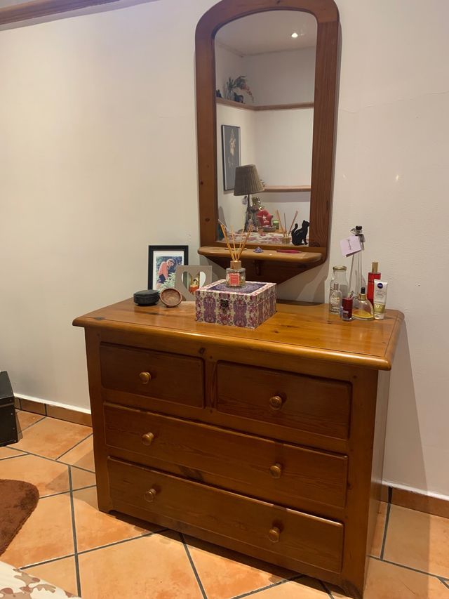 comoda de madera tocador