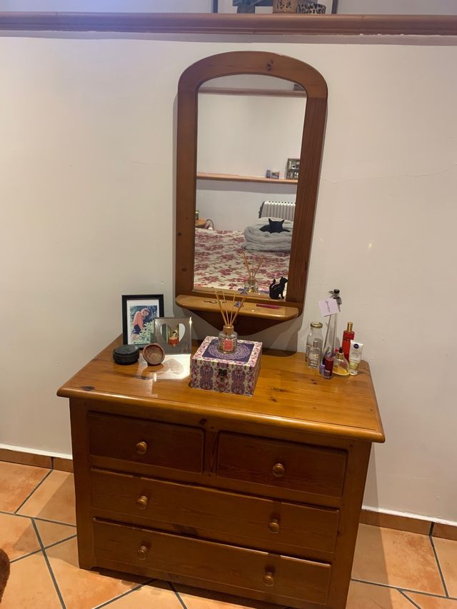 comoda de madera tocador