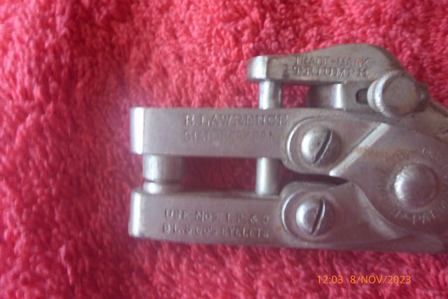 Remachadora perforadora.