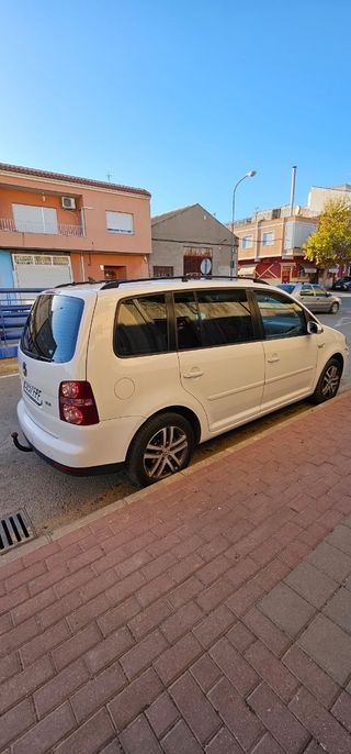 Volkswagen Touran 2009