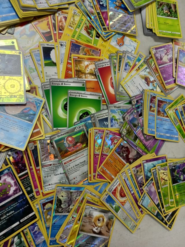Un sacco di carte Pokemon
