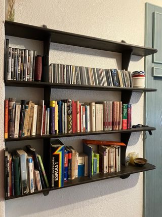 estantería librería de pared de madera