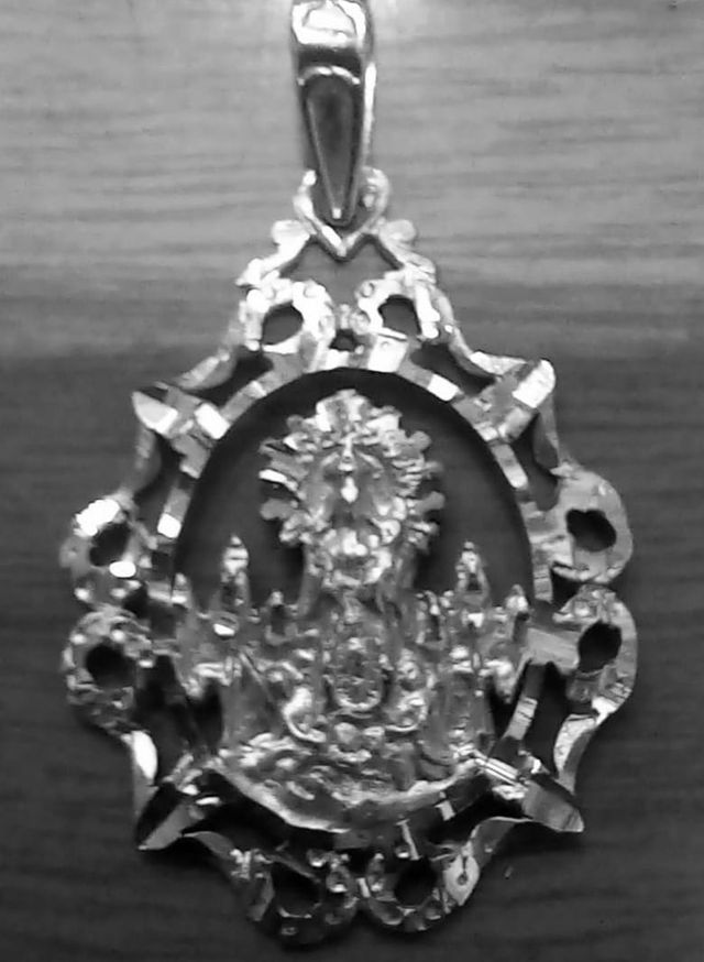 medalla virgen del pilar con orla calada en plata 