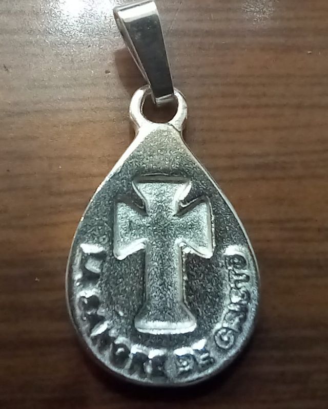 COLGANTE MEDALLA LA SANGRE DE CRISTO EN PLATA ley