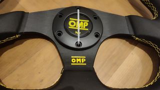 Volante omp tipo D 32