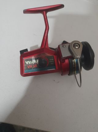 Carrete pesca antiguo