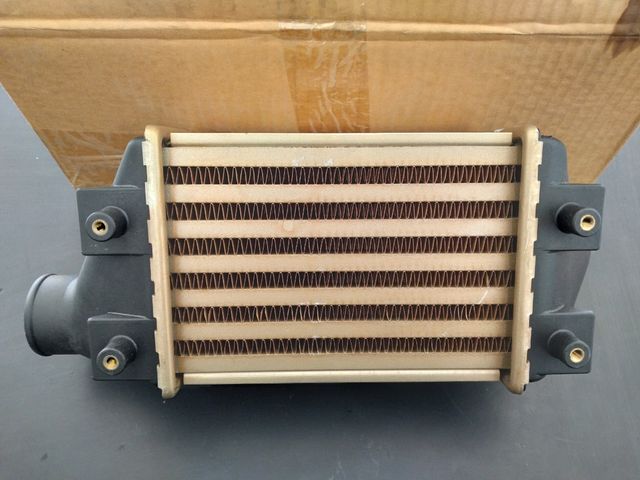 RADIADOR INTERCOOLER FIAT UNO TURBO