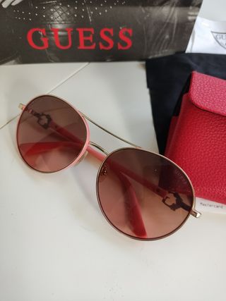 Gafas sol GUESS rosa