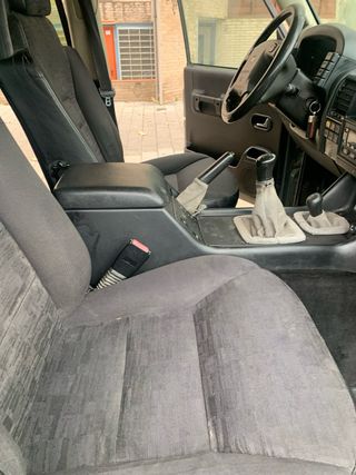 Land Rover Discovery 2004