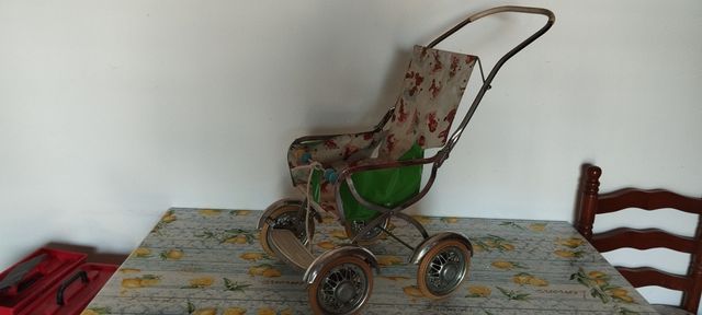 Passeggino vintage per bambole