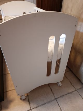 cuna de madera+ cochón+ chichonera